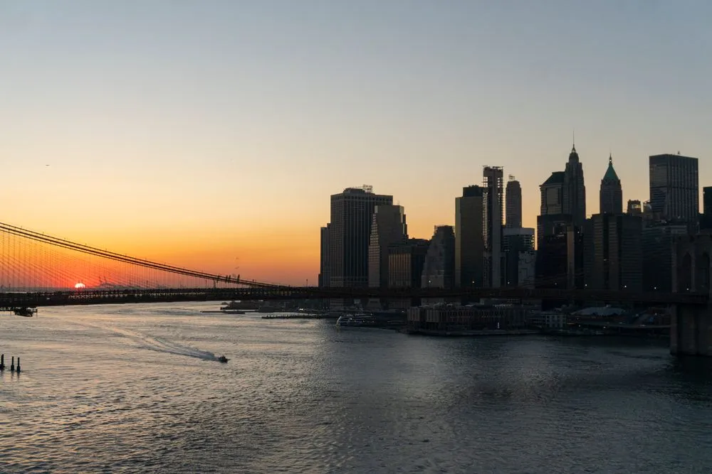 Brooklyn Bridge and the Manhattan skyline at sunset